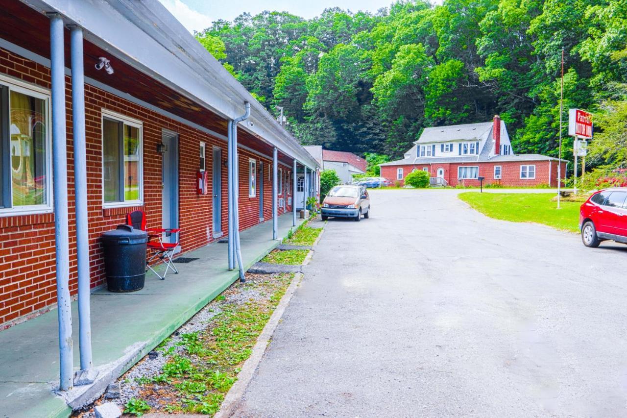 Patriot Inn Motel Beaver Wv, By Oyo 外观 照片