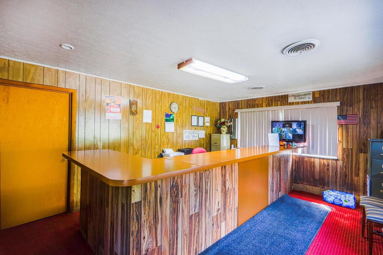 Patriot Inn Motel Beaver Wv, By Oyo 外观 照片